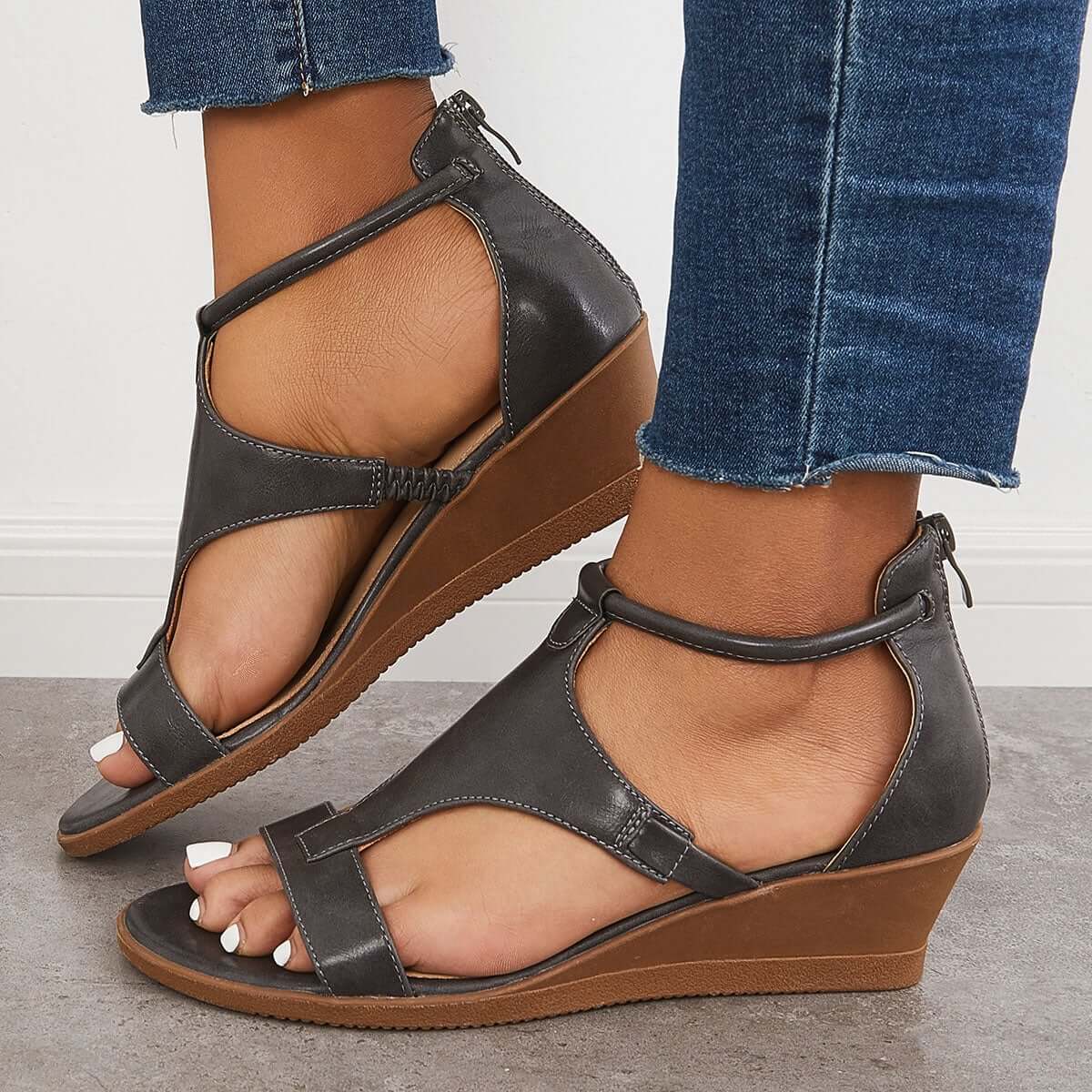 CD | T-Strap Low Wedge Sandale Back Zip Ankle Strap Pantofi