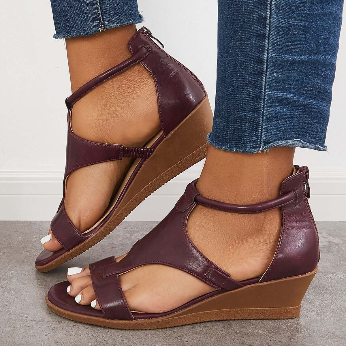 CD | T-Strap Low Wedge Sandale Back Zip Ankle Strap Pantofi