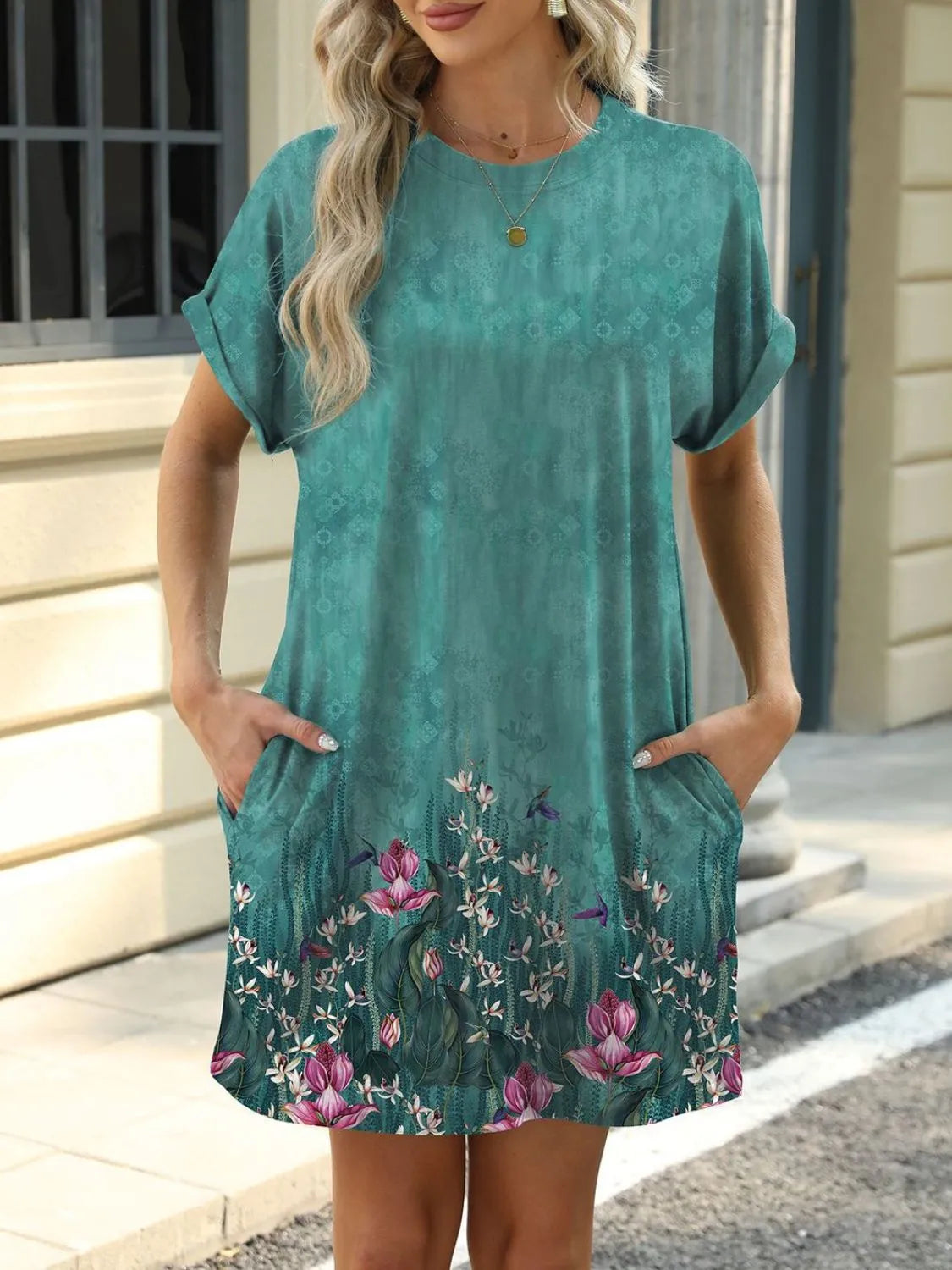 CD | Rochie mini cu mânecă scurtă și gât rotund imprimat