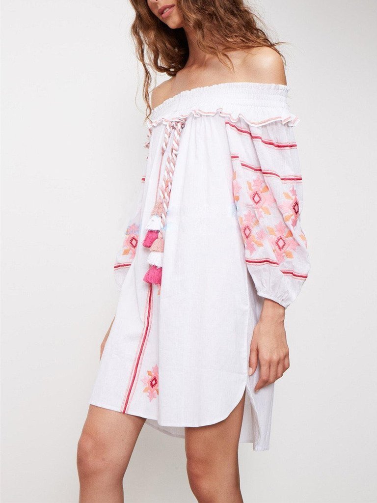 CD | Rochie minimalistă și ușoară