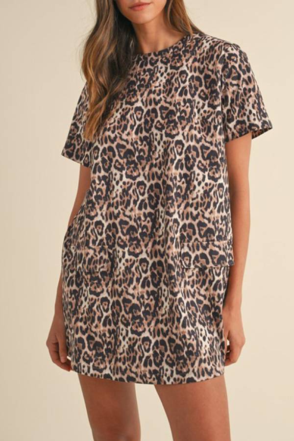 CD | Rochie mini cu mânecă scurtă și buzunar cu imprimeu leopard maro