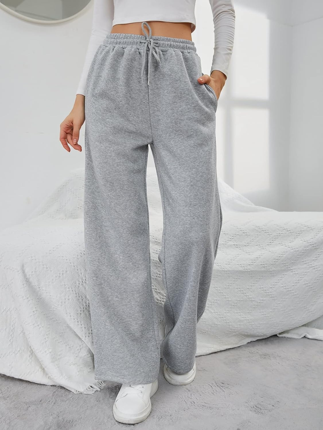 CD | Pantaloni de iarnă la modă și minimaliști