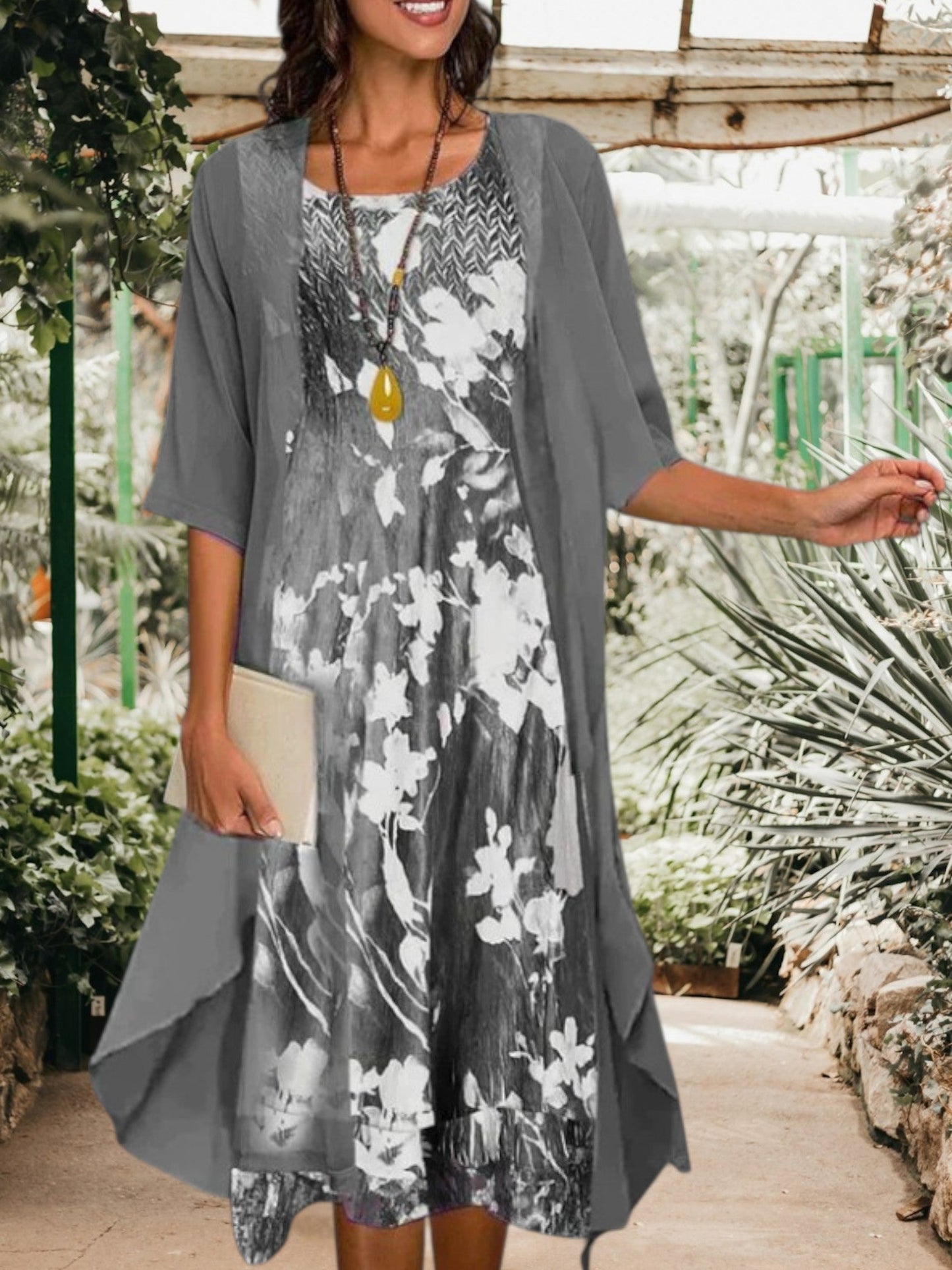 CD | rochie mini floral cu mâneci scurte și un stil blazer adaptat