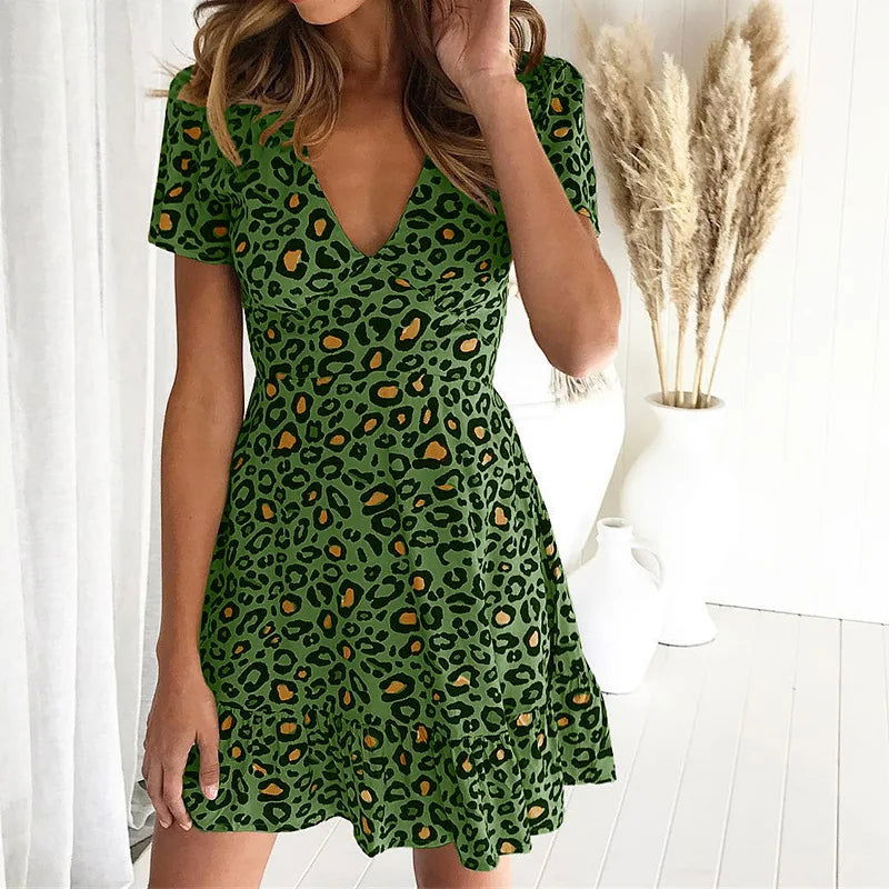CD | Rochie mini chic cu imprimeu leopard pentru un stil de vară fără efort