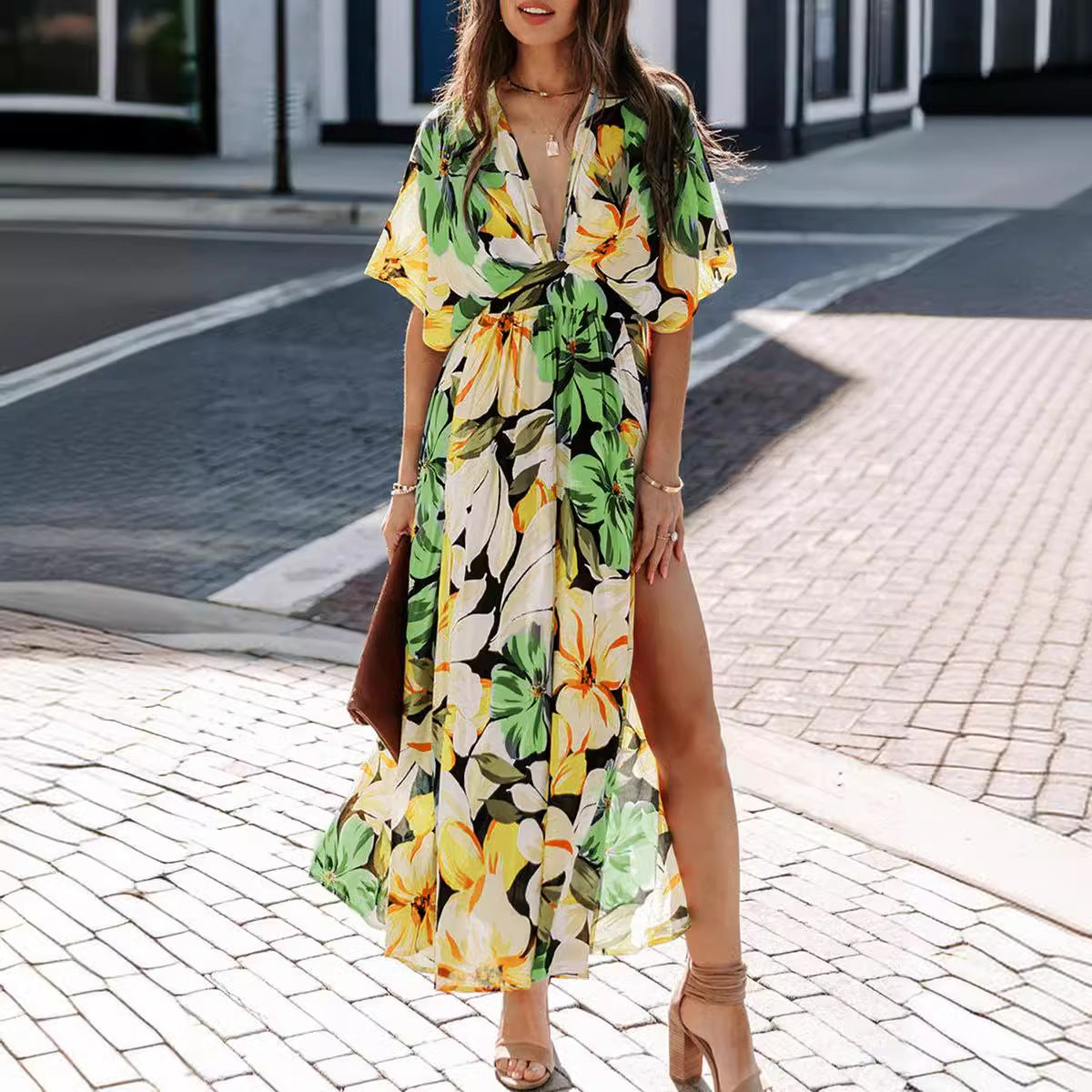 CD | Rochie maxi pentru femei - imprimeu floral - decolteu în V - talie înaltă - fantă laterală - mâneci scurte