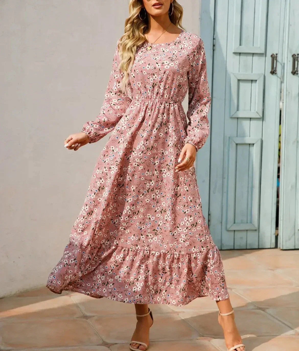 CD - Eleganță florală cu o ținută croită