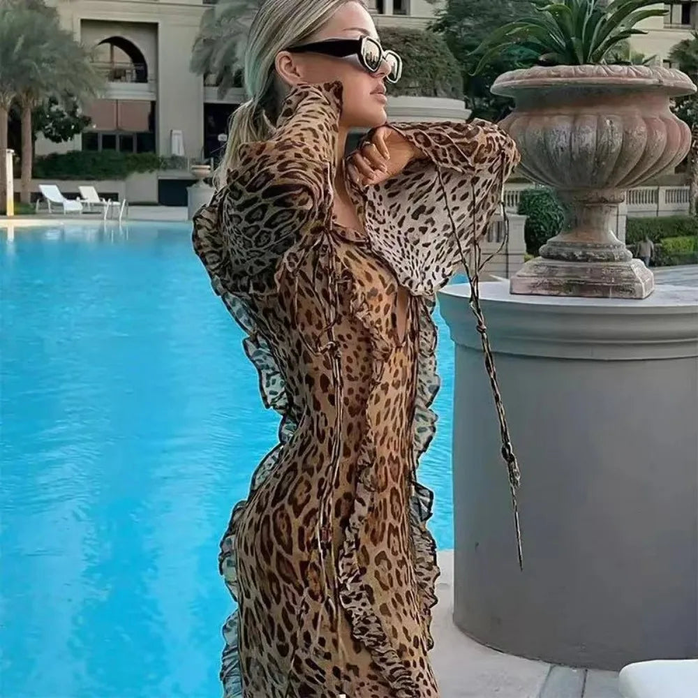 CD | Rochie lungă cu imprimeu leopard, volane și crăpătură înaltă