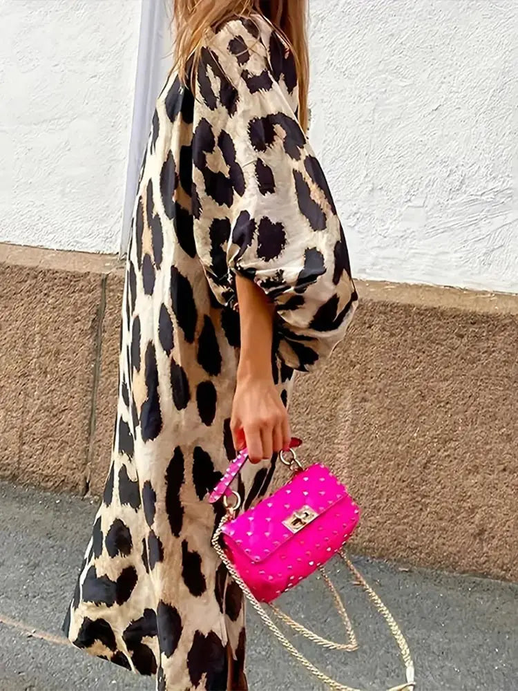 CD | Rochie midi cu imprimeu leopard și mâneci trei sferturi