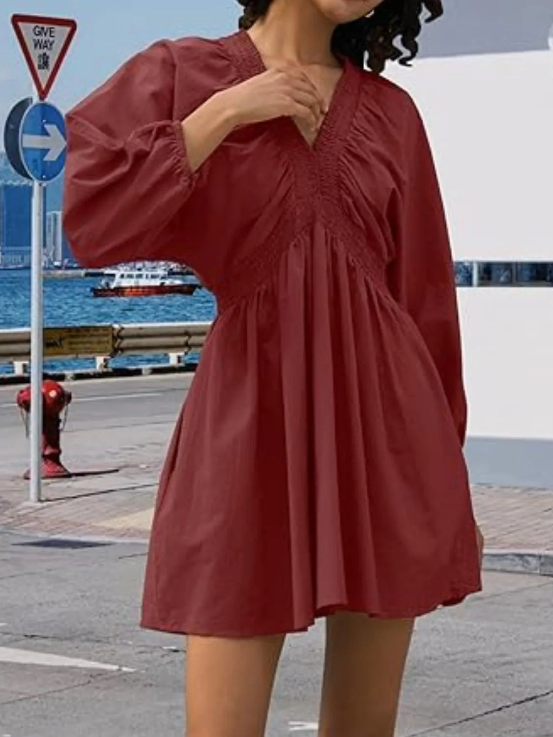 CD | Rochie mini texturată cu decolteu în V