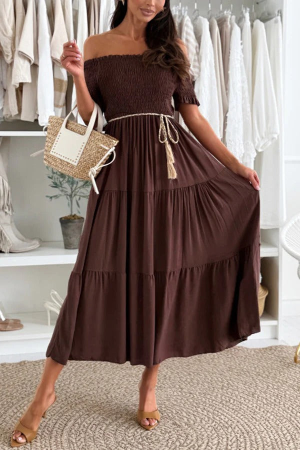 CD | Rochie midi de culoare uni, fără umeri, cu talie plisată