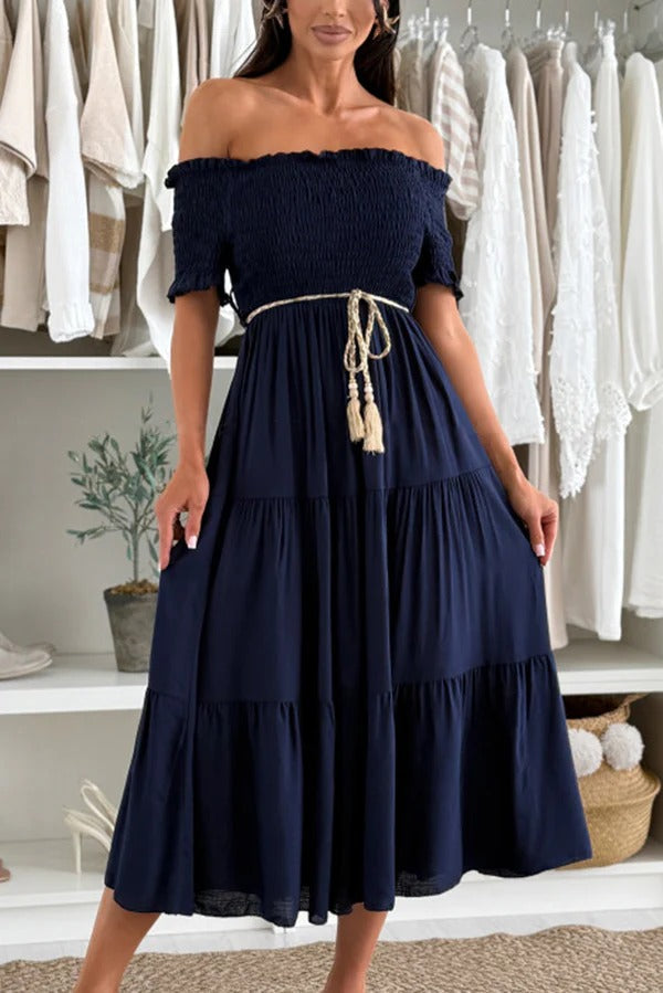 CD | Rochie midi de culoare uni, fără umeri, cu talie plisată