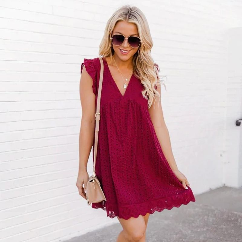 CD | Rochie mini delicată cu ochiuri