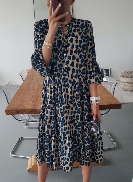 CD | Rochie minimalistă și cool