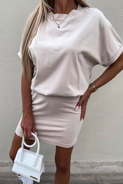 CD | Crewneck cu mânecă scurtă Waisted Solid Mini rochie