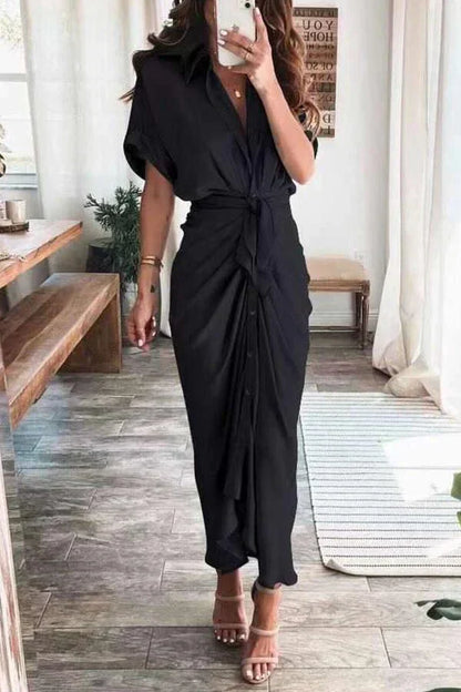 CD | Rochie frumoasă din satin cu nasturi și voal