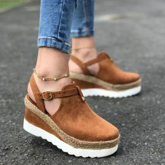 CD | Sandale cu toc wedge pentru femei - elegante și ideale pentru fiecare zi