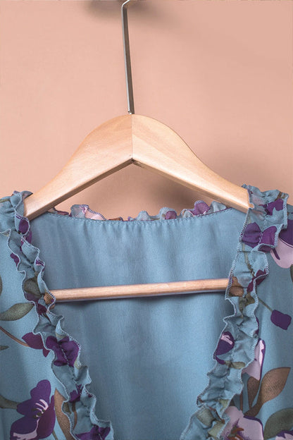 CD | Rochie maxi albastru deschis cu imprimeu floral și bordură cu volane