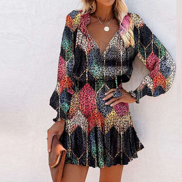 CD | Mini rochie florală îndrăzneață pentru eleganță vibrantă