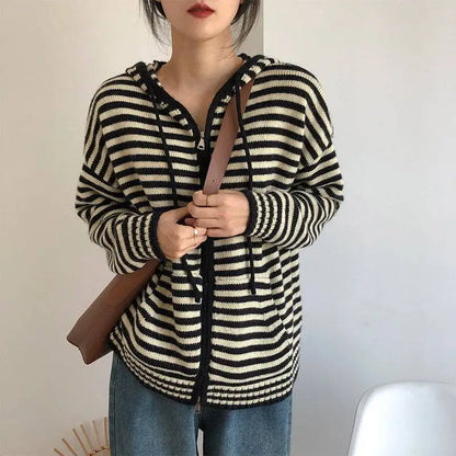 CD | Pulover de iarnă necomplicat și trendy