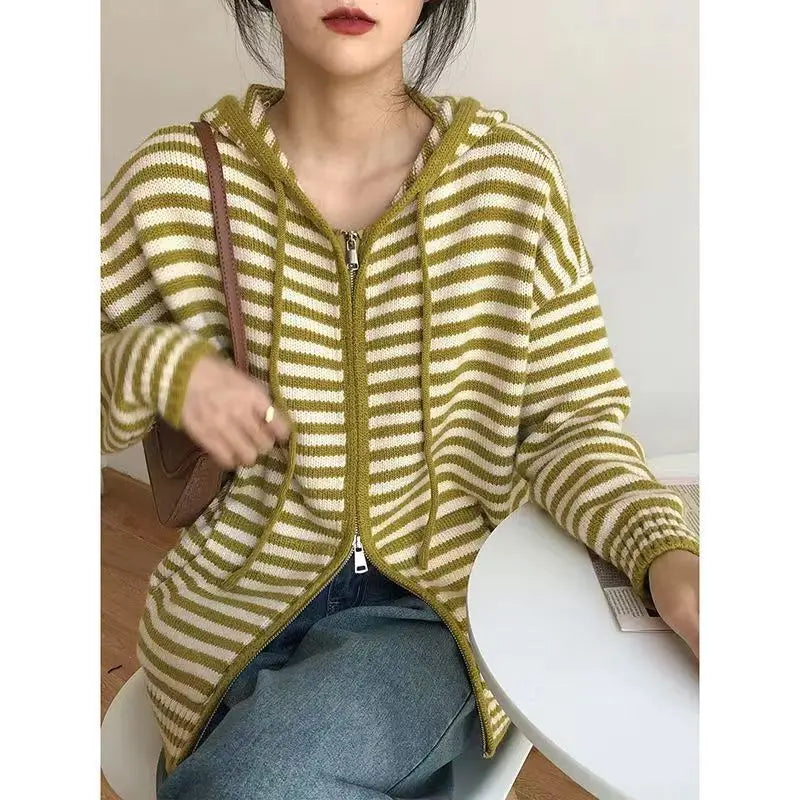 CD | Pulover de iarnă necomplicat și trendy