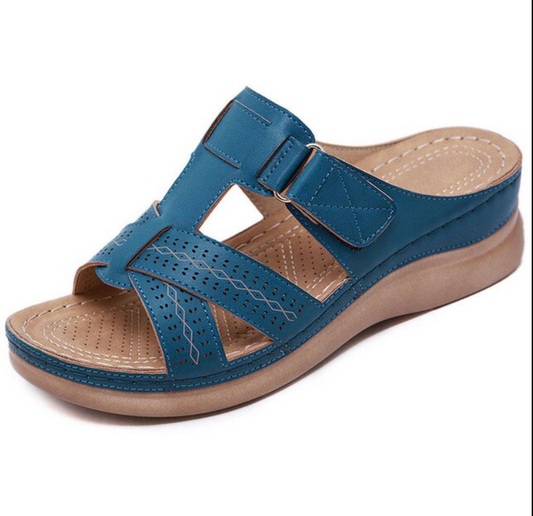 CD | : Sandale feminine clasice și pantofi retro