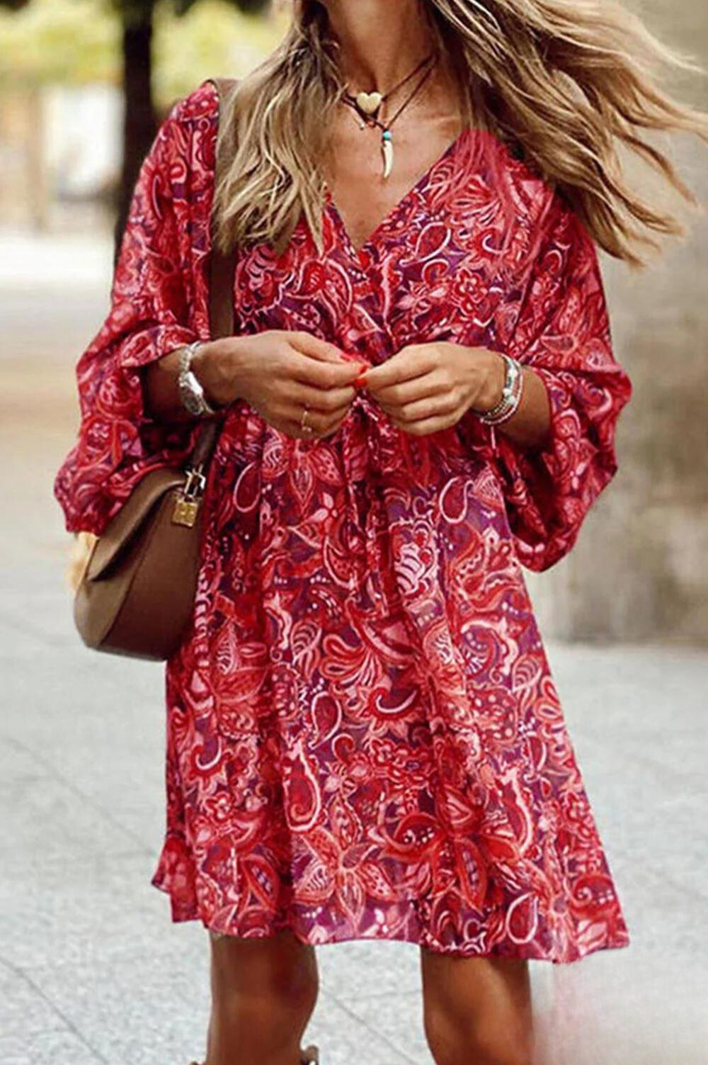 CD | Rochie mini cu decolteu în V și model floral