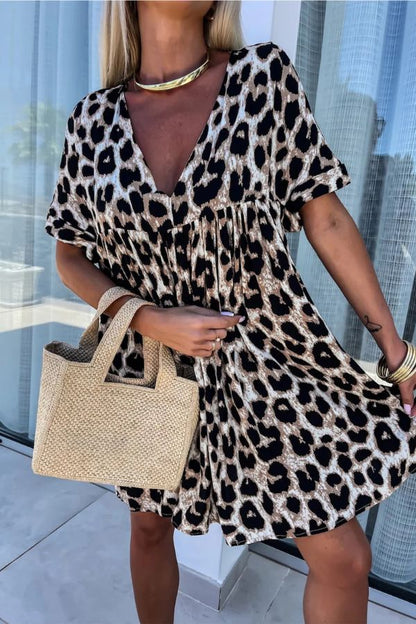 CD | Rochie mini cu decolteu în V, fără spate, cu imprimeu leopard kaki, cu croială largă
