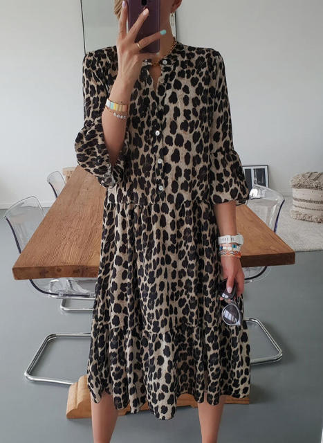 CD | Rochie minimalistă și cool